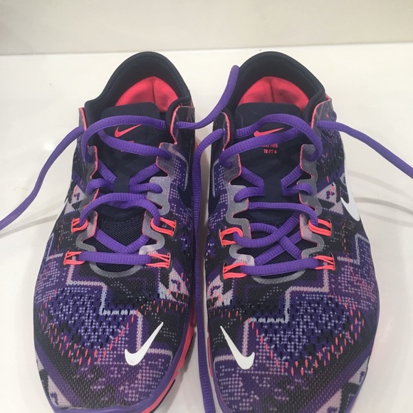 Nike Running Shoes - Picture 1 of 5